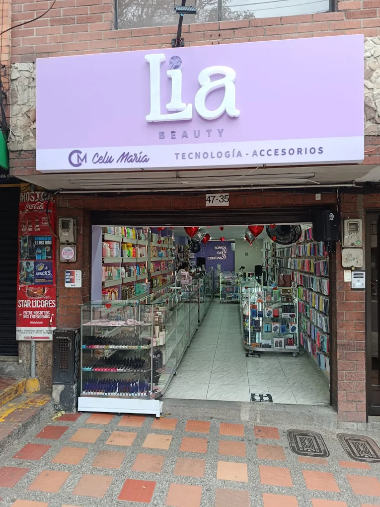 Fachada de la sede de Lia Beauty en La Floresta, Cra. 87 #47-35, Medellín