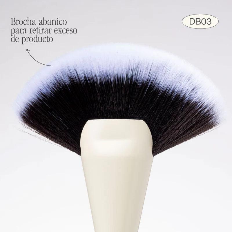 Duo Glam 3 Brocha Para Iluminador/Retirar Exceso Atenea